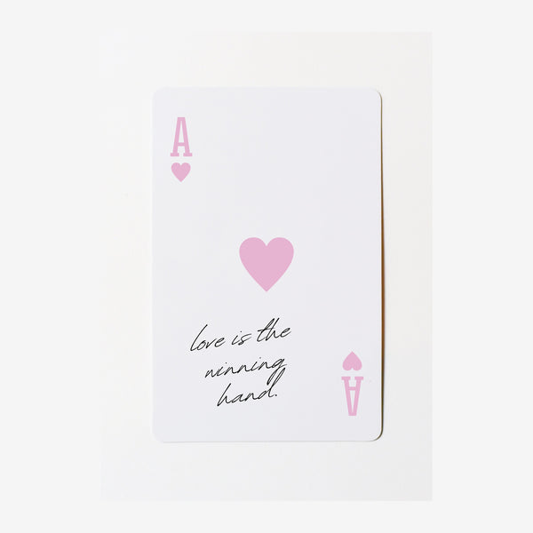 Carte à cœur rose et texte « love is the winning hand » — Toile sur châssis