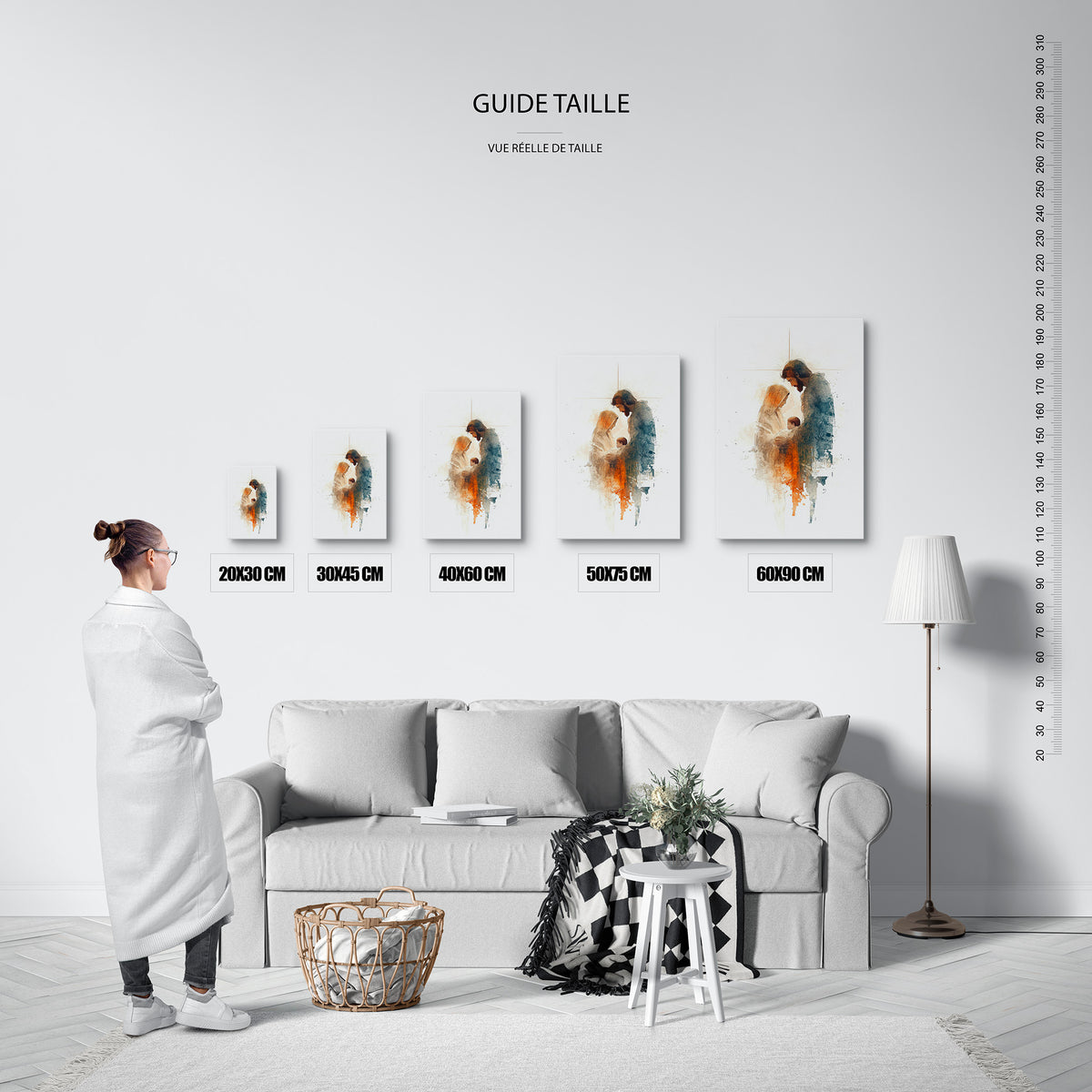 Guide des tailles : le tirage présenté dans ses 5 formats de vente, à l'échelle réelle sur un mur de salon, avec une règle en centimètres.
