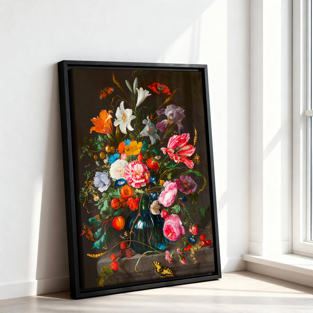 Le tableau accroché en situation dans un intérieur meublé.