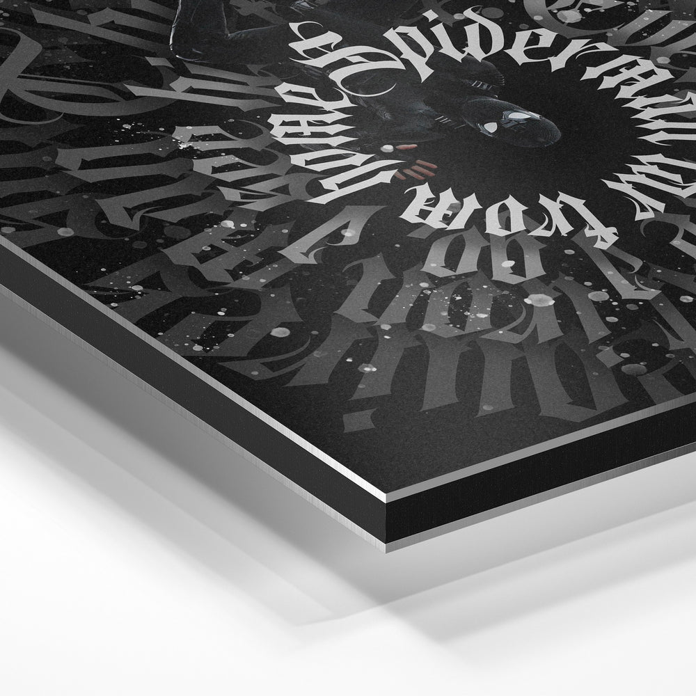 Gros plan de la matière : le tirage contrecollé sur aluminium Dibond mat, tranche visible.