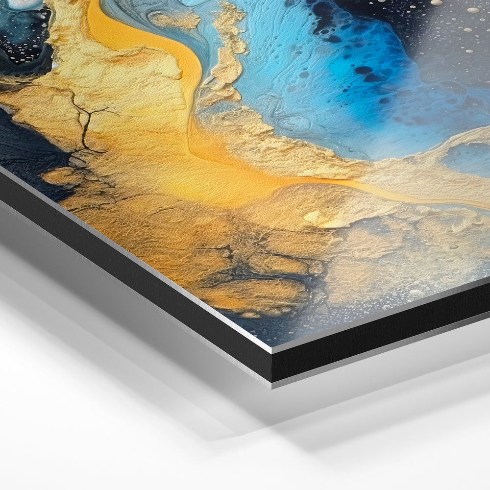 Gros plan du relief : la surépaisseur d'encre en lumière rasante sur aluminium Dibond.