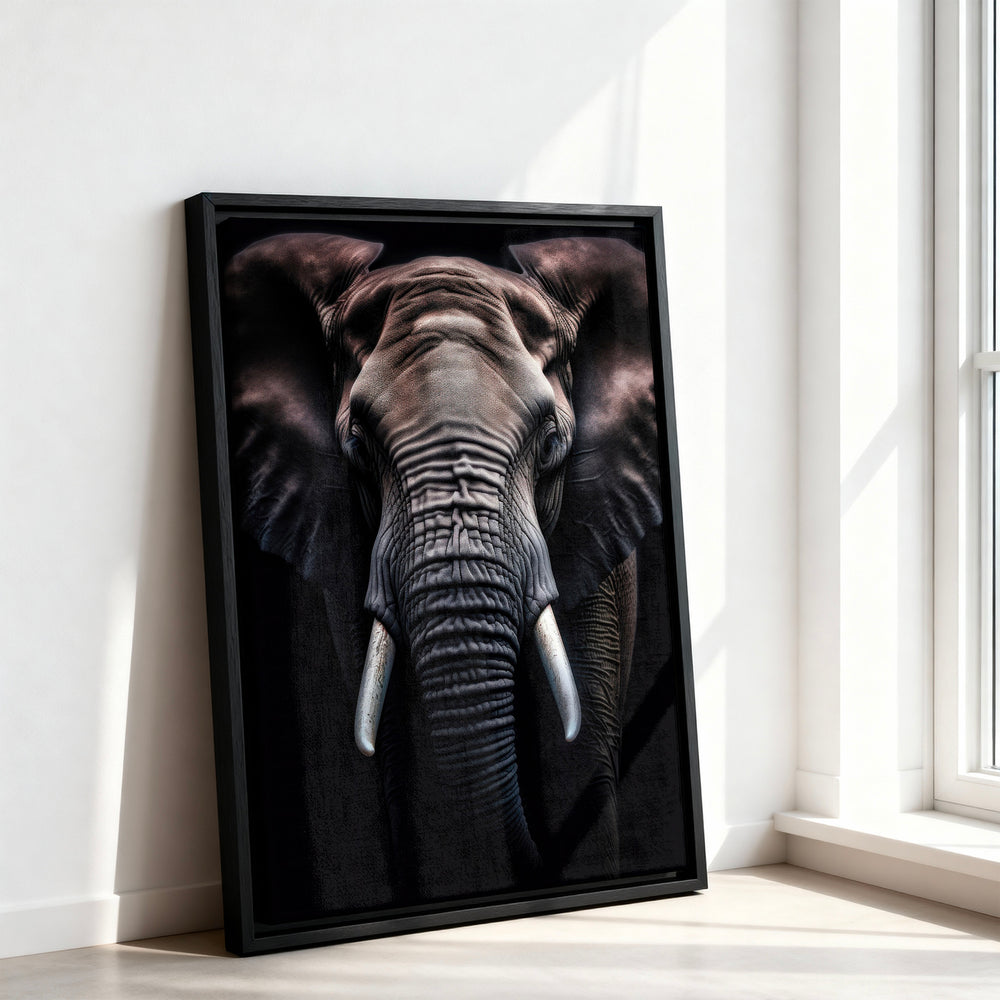 Le tableau accroché en situation dans un intérieur meublé.