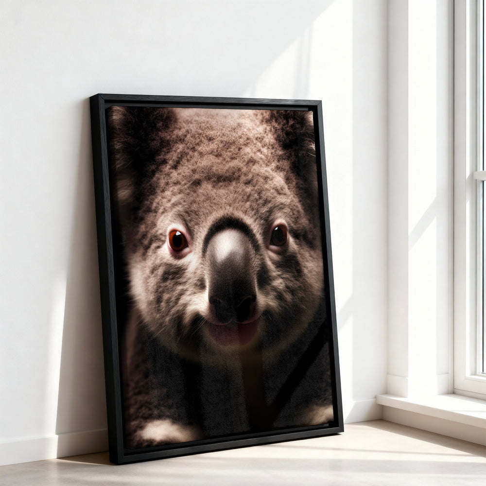 Le tableau accroché en situation dans un intérieur meublé.