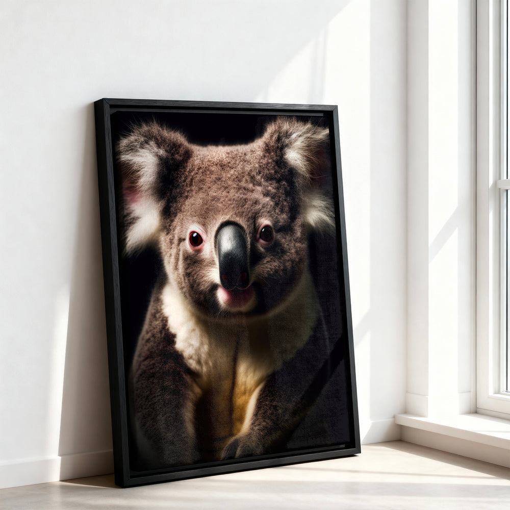 Le tableau accroché en situation dans un intérieur meublé.