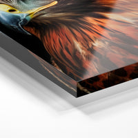 Gros plan de la matière : le tirage sous verre acrylique, tranche transparente visible.