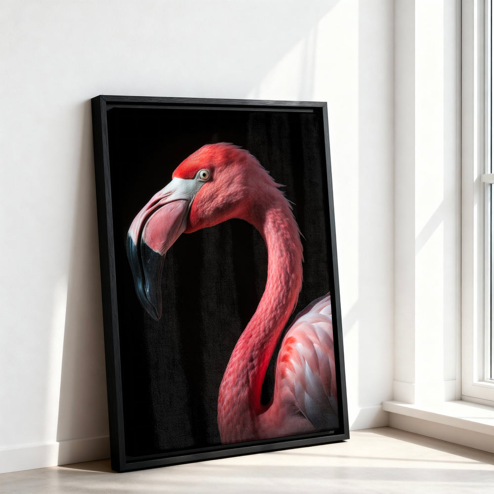 Le tableau accroché en situation dans un intérieur meublé.
