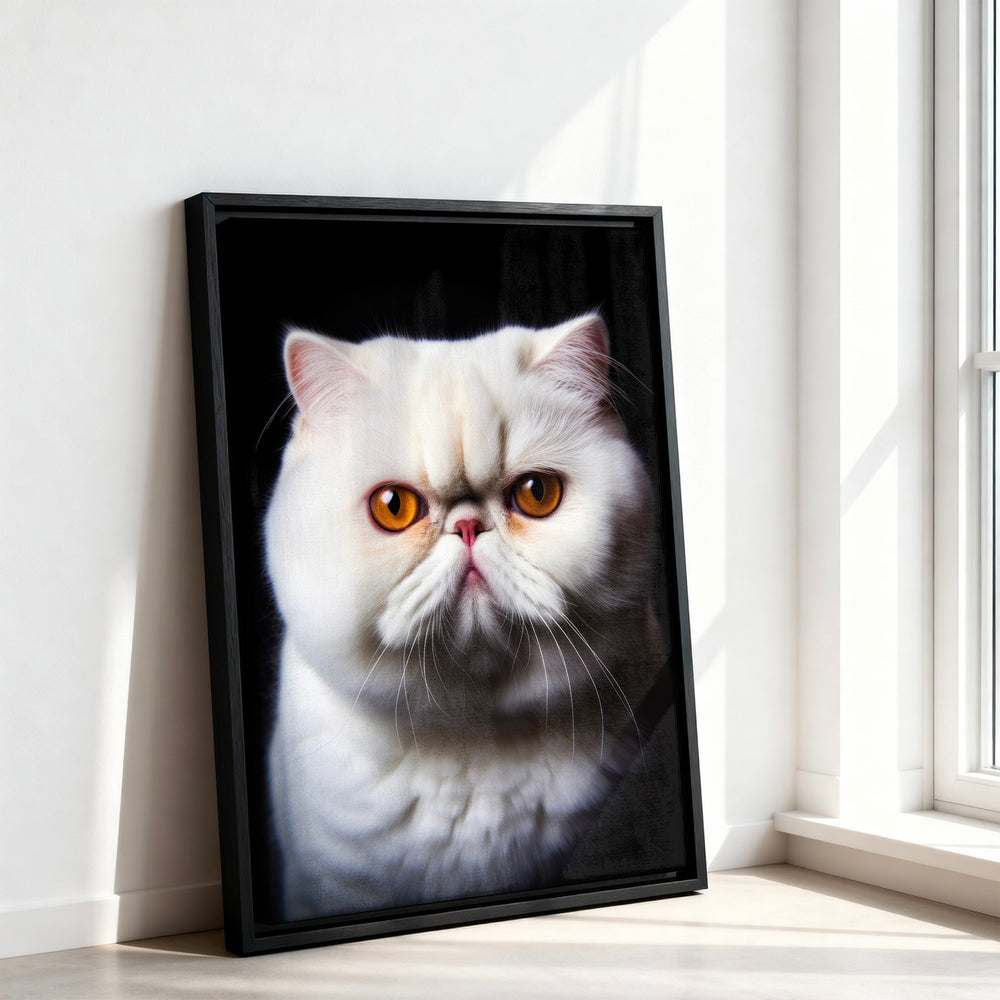 Le tableau accroché en situation dans un intérieur meublé.