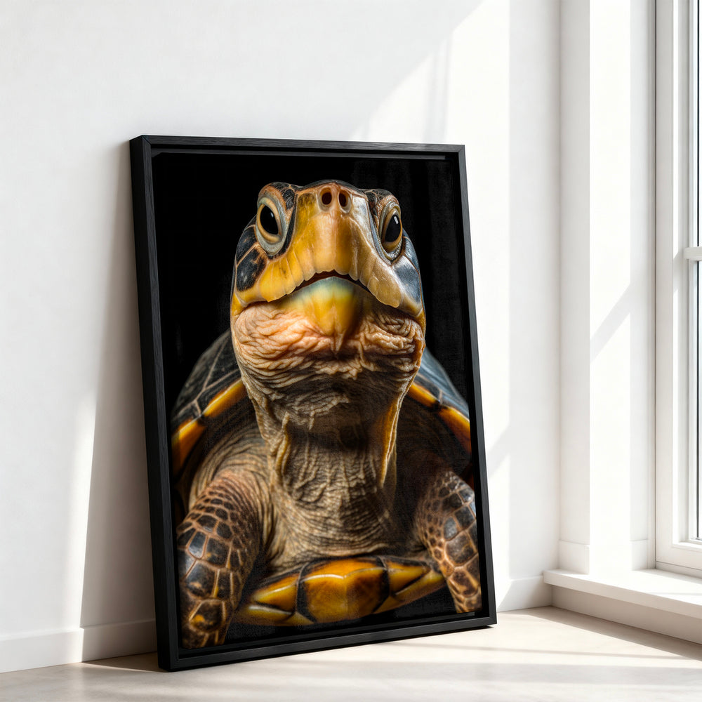 Le tableau accroché en situation dans un intérieur meublé.