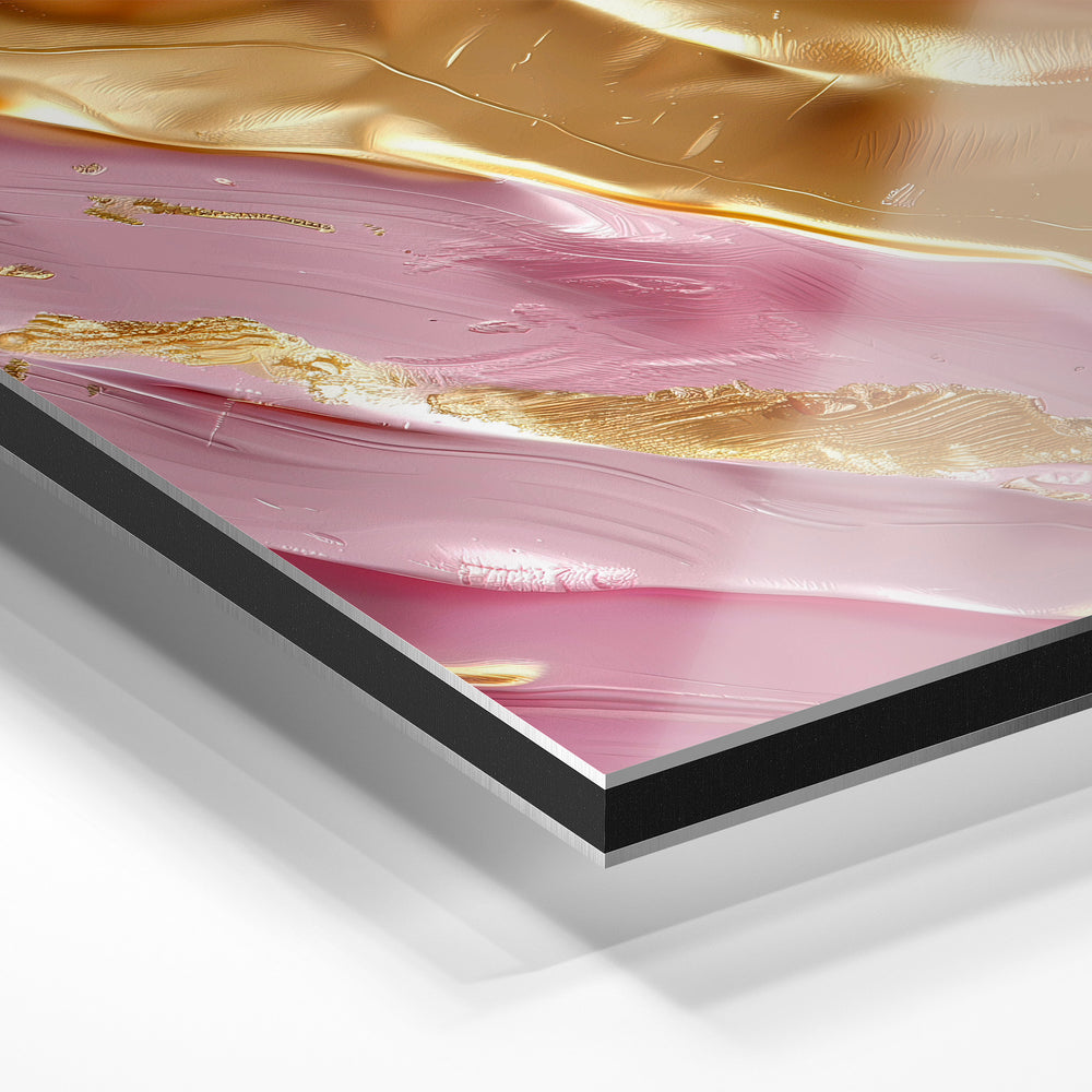 Gros plan du relief : la surépaisseur d'encre en lumière rasante sur aluminium Dibond.