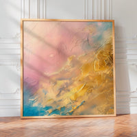 Le tableau accroché en situation dans un intérieur meublé.