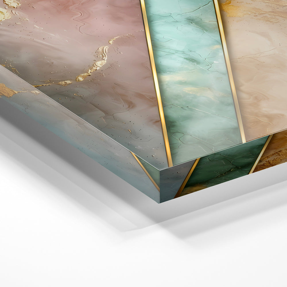 Gros plan de la matière : le tirage sous verre acrylique, tranche transparente visible.