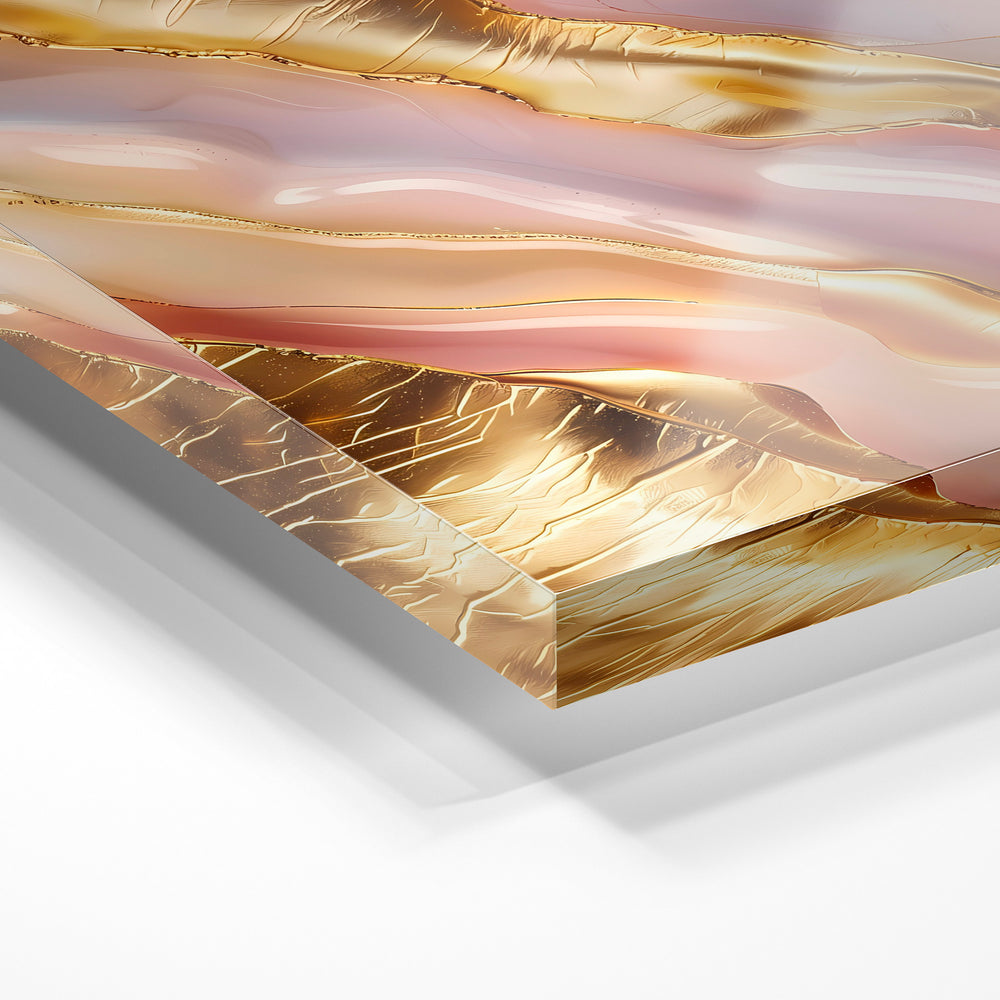 Gros plan de la matière : le tirage sous verre acrylique, tranche transparente visible.