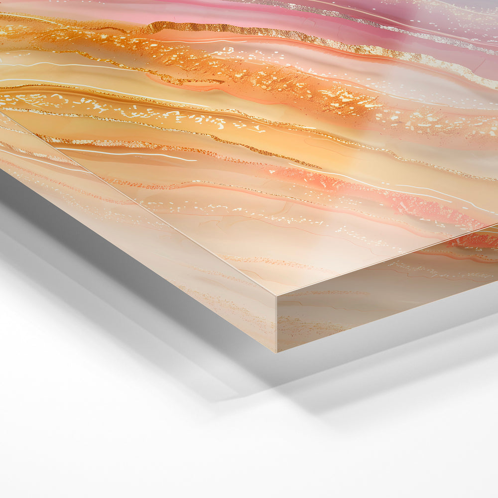 Gros plan de la matière : le tirage sous verre acrylique, tranche transparente visible.