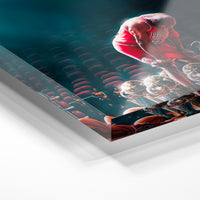 Gros plan de la matière : le tirage sous verre acrylique, tranche transparente visible.