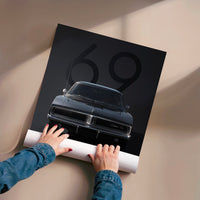 L'impression présentée en poster, sans encadrement, sur un mur neutre.
