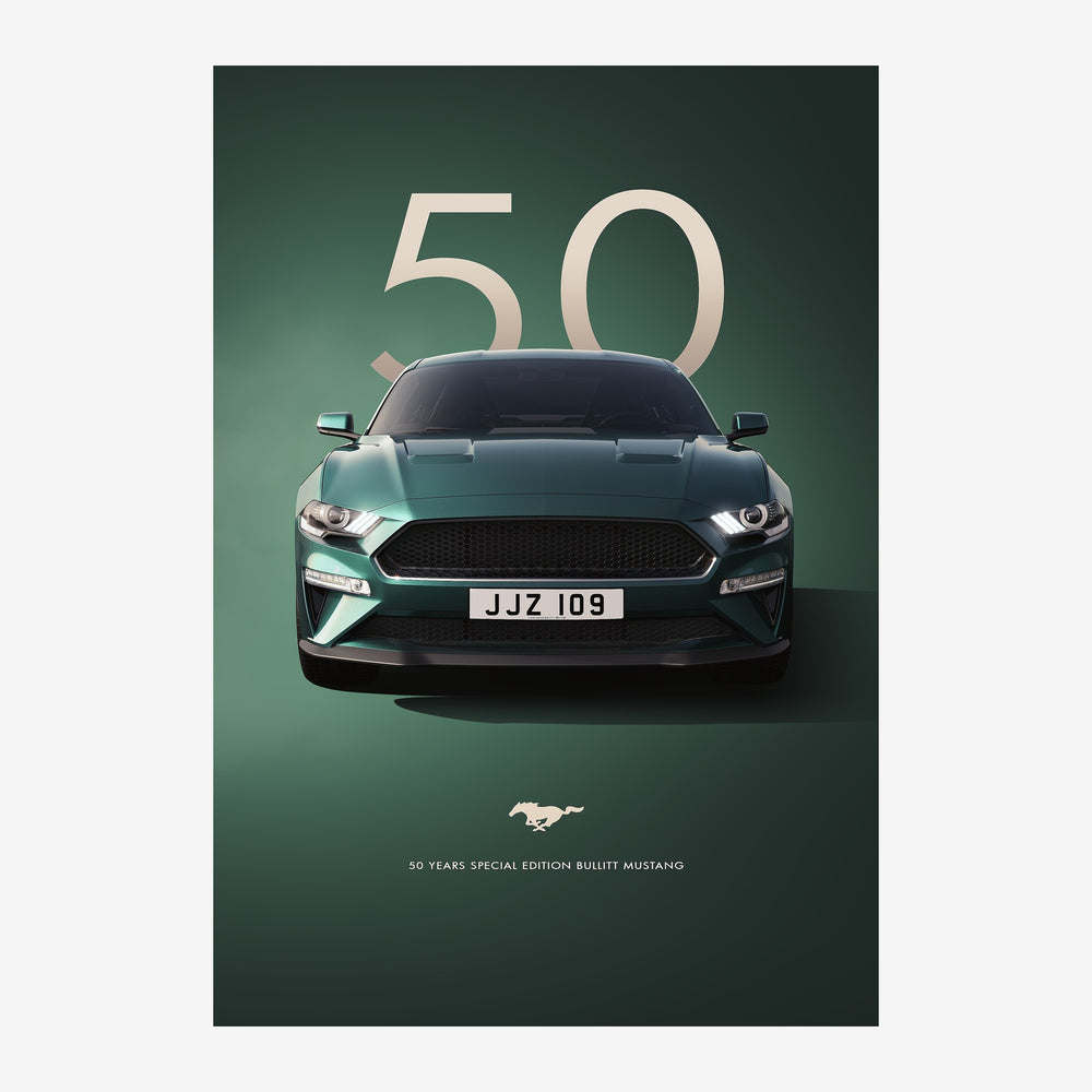 Affiche avec une voiture sport verte vue de face sur fond vert dégradé, le chiffre 50 en blanc au-dessus, et le texte « 50.