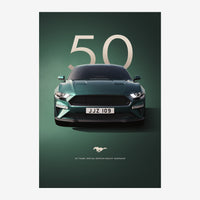 Affiche avec une voiture sport verte vue de face sur fond vert dégradé, le chiffre 50 en blanc au-dessus, et le texte « 50.
