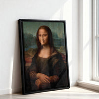 Le tableau accroché en situation dans un intérieur meublé.
