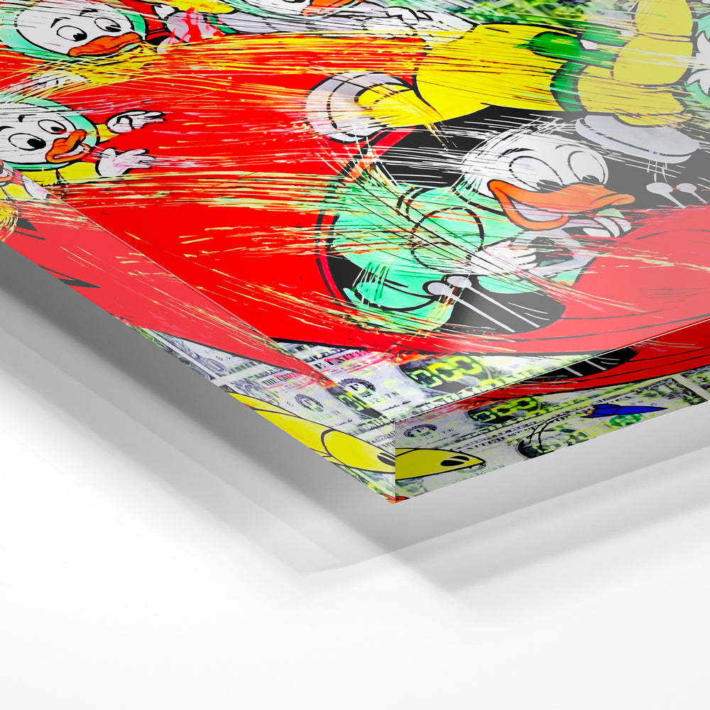 Gros plan de la matière : le tirage sous verre acrylique, tranche transparente visible.