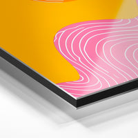 Gros plan du relief : la surépaisseur d'encre en lumière rasante sur aluminium Dibond.