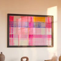 Le tableau accroché en situation dans un intérieur meublé.