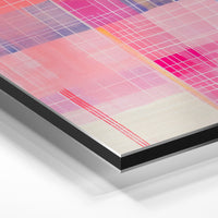 Gros plan de la matière : le tirage contrecollé sur aluminium Dibond mat, tranche visible.