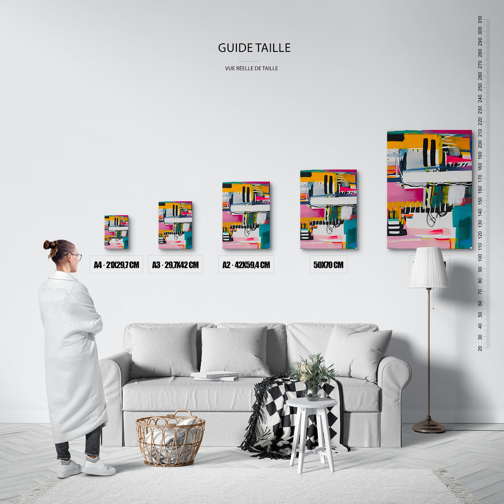 Guide des tailles : le tirage présenté dans ses 5 formats de vente, à l'échelle réelle sur un mur de salon, avec une règle en centimètres.