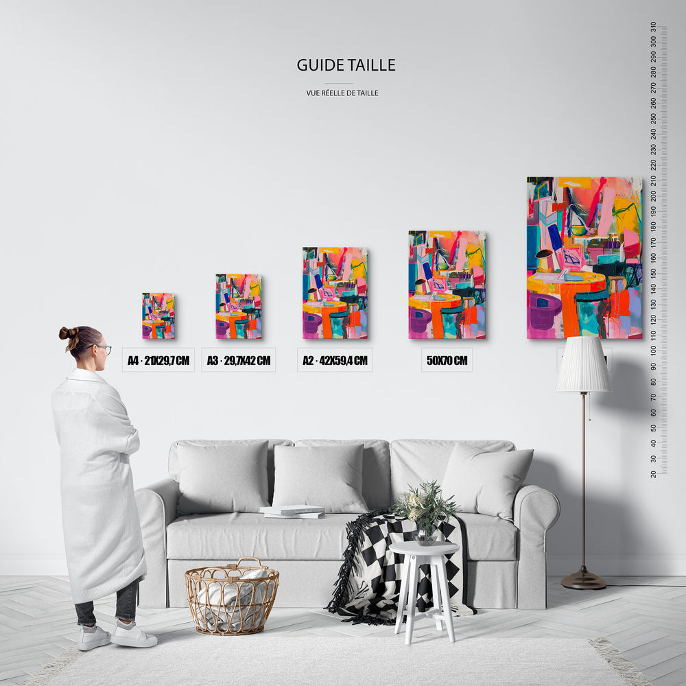 Guide des tailles : le tirage présenté dans ses 5 formats de vente, à l'échelle réelle sur un mur de salon, avec une règle en centimètres.