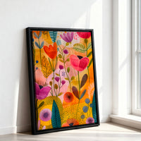 Le tableau accroché en situation dans un intérieur meublé.
