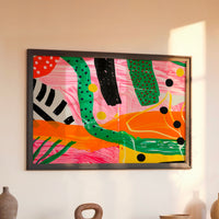 Le tableau accroché en situation dans un intérieur meublé.