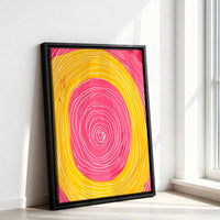 Le tableau accroché en situation dans un intérieur meublé.