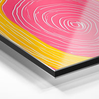 Gros plan du relief : la surépaisseur d'encre en lumière rasante sur aluminium Dibond.