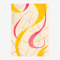 Composition abstraite avec des bandes courbes jaunes et roses qui s'entrelacent sur un fond beige clair, ponctuées de traits.