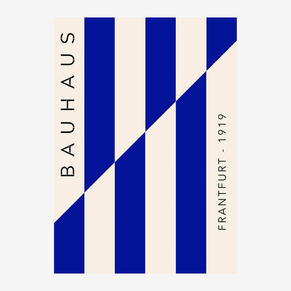 Affiche abstraite avec des barres verticales bleu nuit sur fond beige, traversées par une diagonale blanche, et du texte.