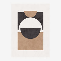 Affiche abstraite composée de formes géométriques : un grand cercle blanc centré, entouré de zones beige, noire et.