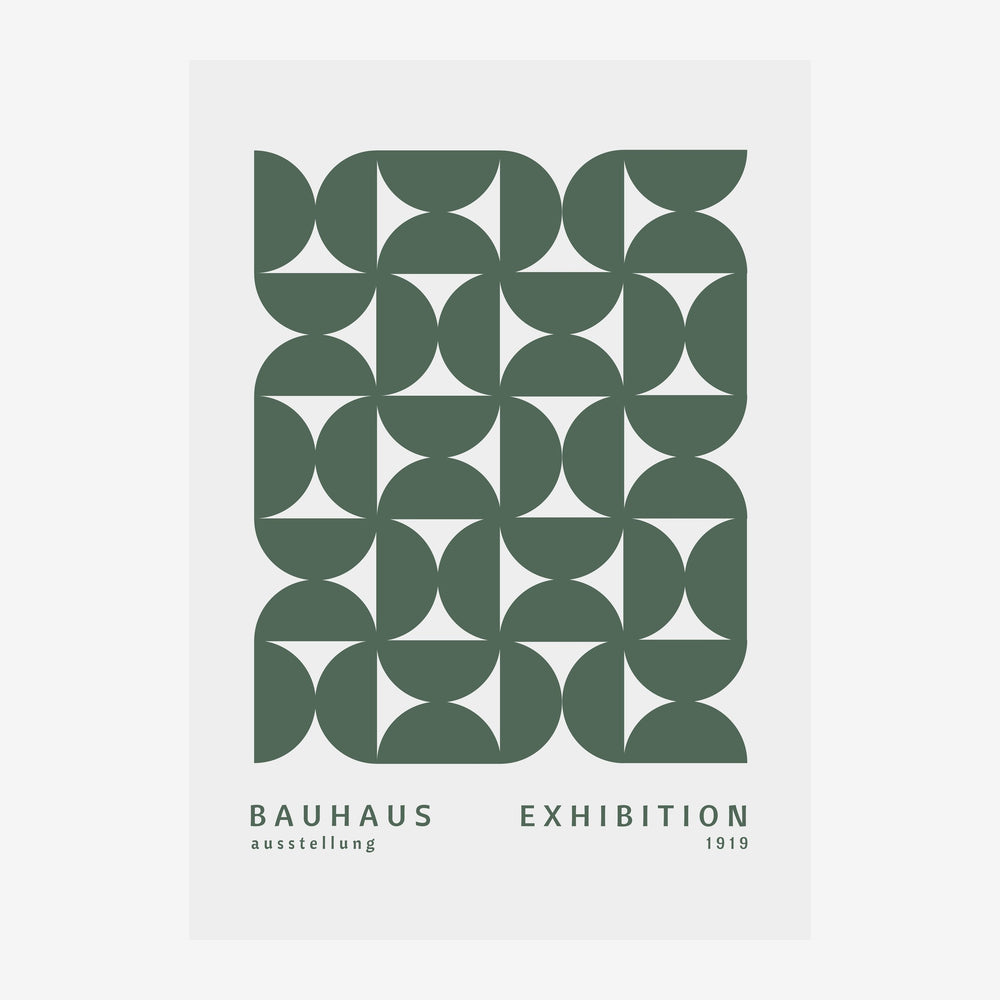 Affiche exhibition Bauhaus 1919 : grille de formes géométriques vert sauge et blanc formant un motif répétitif de.