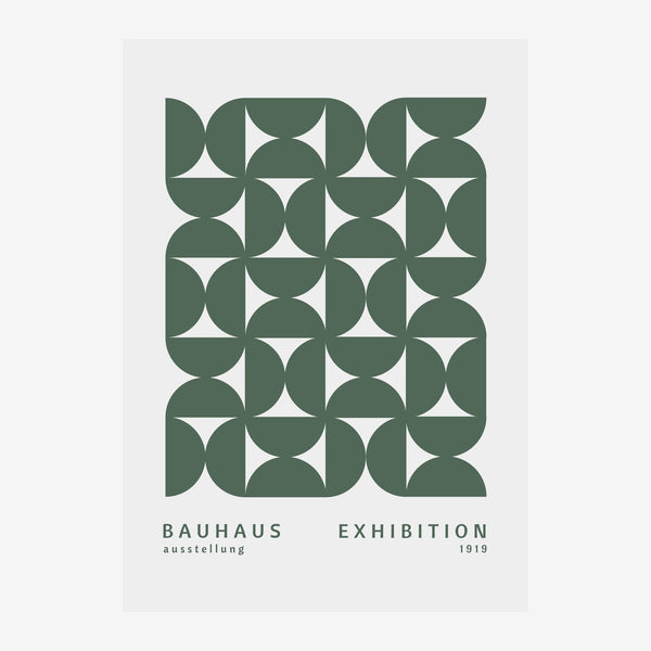 Affiche exhibition Bauhaus 1919 : grille de formes géométriques vert sauge et blanc formant un motif répétitif de.