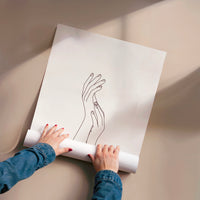 L'impression présentée en poster, sans encadrement, sur un mur neutre.