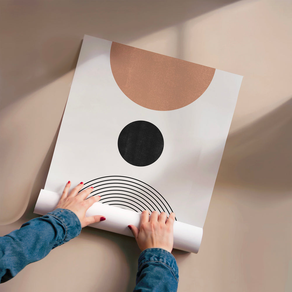 L'impression présentée en poster, sans encadrement, sur un mur neutre.
