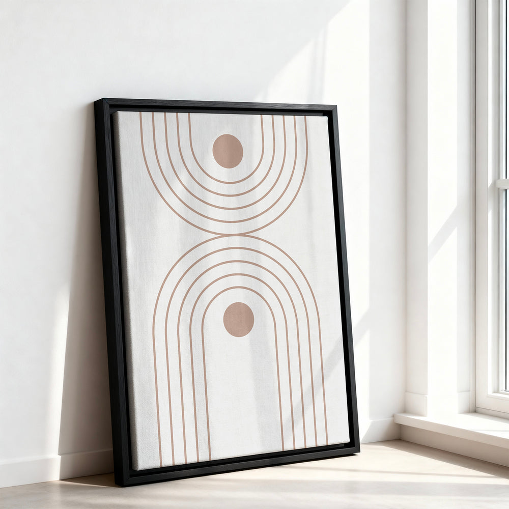 Le tableau accroché en situation dans un intérieur meublé.