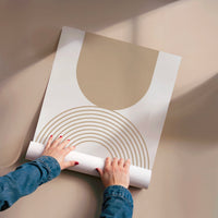 L'impression présentée en poster, sans encadrement, sur un mur neutre.