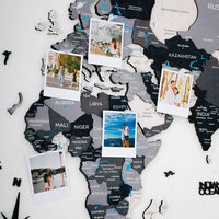 Décoration bois carte du monde grise 3D