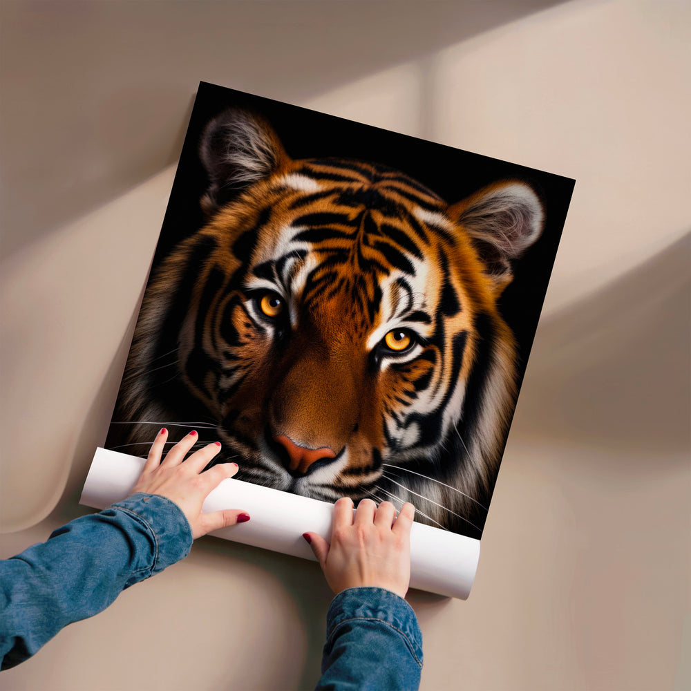 L'impression présentée en poster, sans encadrement, sur un mur neutre.