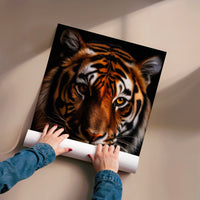 L'impression présentée en poster, sans encadrement, sur un mur neutre.