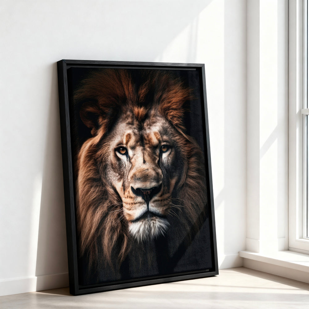 Le tableau accroché en situation dans un intérieur meublé.