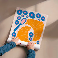 L'impression présentée en poster, sans encadrement, sur un mur neutre.
