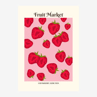 Affiche représentant des framboises rouges en forme de cœur disposées sur un fond rose pastel, avec un titre « Fruit Market.