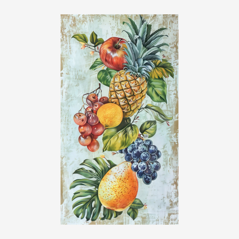Composition de fruits colorés — pomme rouge, ananas, raisin noir, orange et groseilles — associés à des feuillages verts sur.