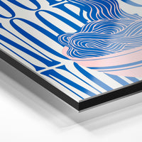 Gros plan du relief : la surépaisseur d'encre en lumière rasante sur aluminium Dibond.