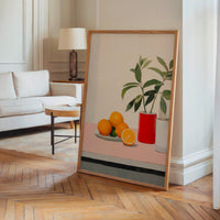 Le tableau accroché en situation dans un intérieur meublé.